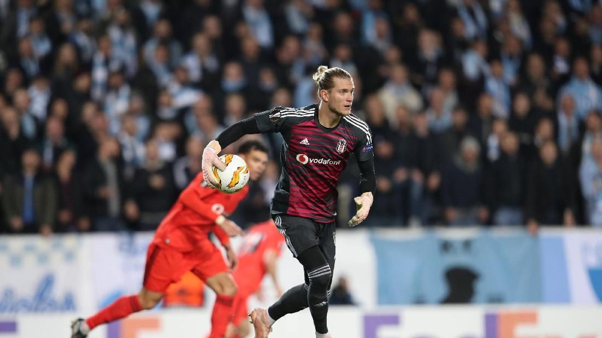 Loris Karius bikin blunder lagi (TT News Agency/Andreas Hillergren via REUTERS)