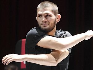 Jika Tarung di MMA, Mayweather Jadi Mangsa Empuk Khabib Nurmagomedov Jika Tarung di MMA, Mayweather Jadi Mangsa Empuk Khabib Nurmagomedov