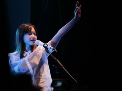 Menikmati Lagu Baru Reality Club di Synchronize Fest 2018