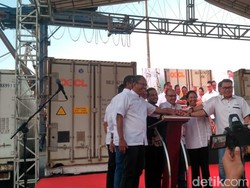 Rini Lepas 5 Kontainer Ikan Ekspor ke Jepang hingga AS