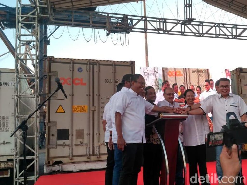 Rini Lepas 5 Kontainer Ikan Ekspor ke Jepang hingga AS Rini Lepas 5 Kontainer Ikan Ekspor ke Jepang hingga AS