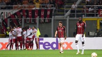 Gawang Milan lebih dulu jebol saat pertandingan baru berjalan 14 menit (REUTERS/Daniele Mascolo)