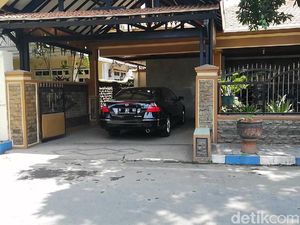 Rumah Pribadi Wali Kota Pasuruan Digeledah, KPK Bawa Berkas Rumah Pribadi Wali Kota Pasuruan Digeledah, KPK Bawa Berkas
