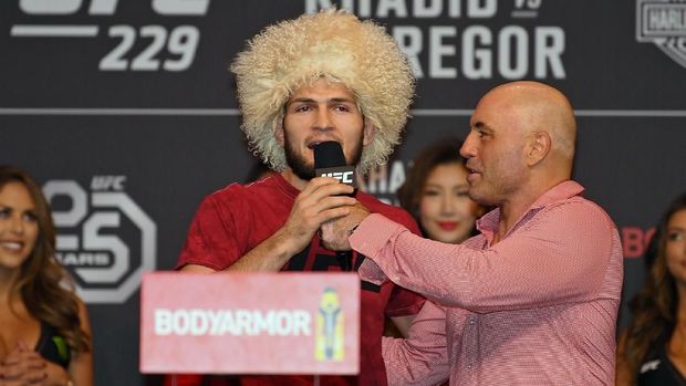 Steven Seagal Dukung Khabib Hajar Rekan McGregor