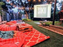 Bisa Nyantai Sambil Makan Enak di 5 Resto Taman di Jaksel