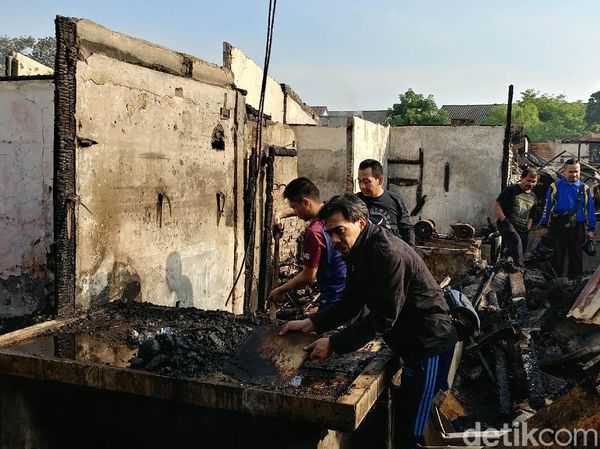Kondisi Pasar Sederhana Bandung Usai Kebakaran