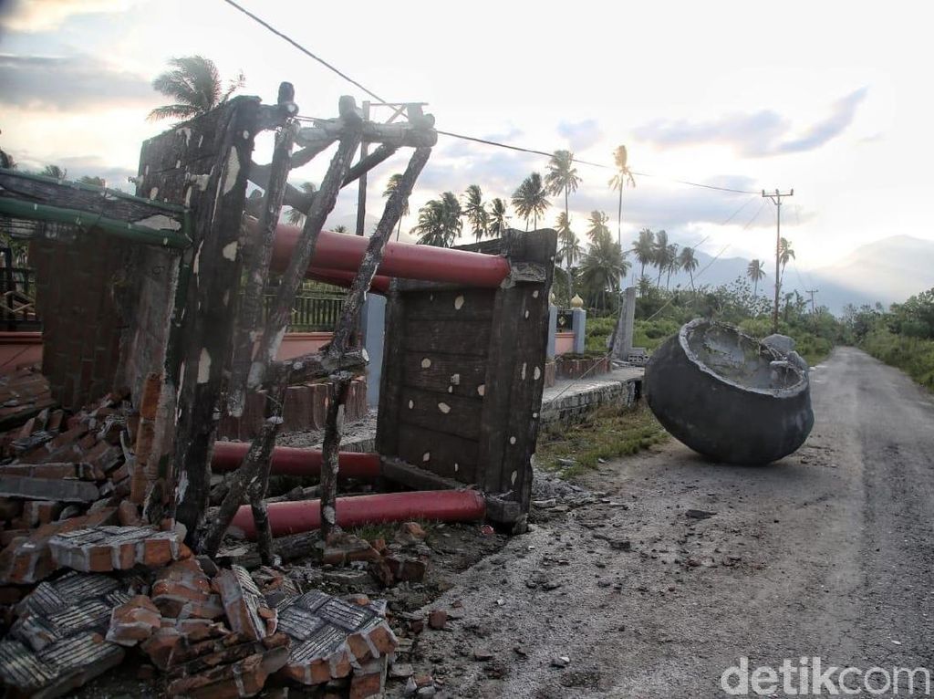 ICW Minta KPK Awasi Dana Bantuan Korban Gempa Sulteng ICW Minta KPK Awasi Dana Bantuan Korban Gempa Sulteng