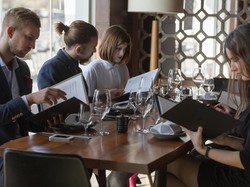 Makin Banyak Jenis Makanan Bikin Orang Makin Bingung, Ini Sebabnya