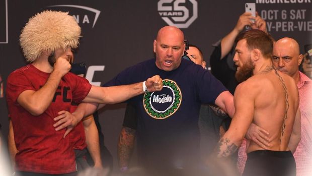 Conor McGregor berniat menyaksikan pertarungan Khabib Nurmagomedov vs Dustin Poirier. (