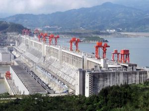 Mengintip Keindahan 10 Pembangkit Listrik Tenaga Air Terbesar di Dunia