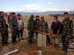 Tim Kodam Hasanuddin Temukan Brankas Berisi Rp 1 M di Reruntuhan Sigi