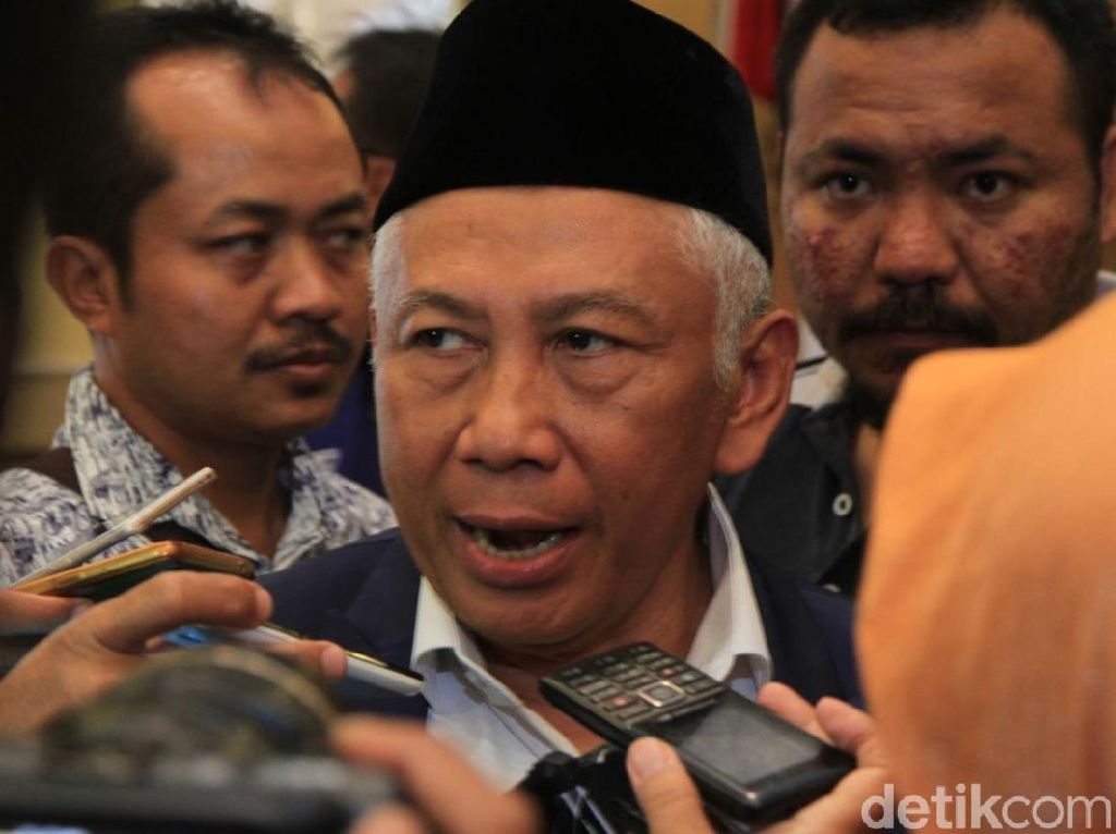 NasDem Balas Fadjroel: Anjing Menggonggong Kafilah Berlalu! NasDem Balas Fadjroel: Anjing Menggonggong Kafilah Berlalu!