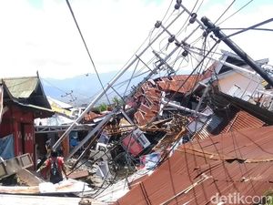 Indonesia Ngutang Rp 15 T demi Lombok dan Sulteng