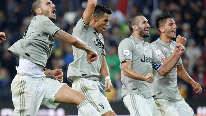 Juventus masih sempurna, tapi bukan berarti mereka tidak tak terkalahkan (Stefano Rellandini/Reuters) Juventus masih sempurna, tapi bukan berarti mereka tidak tak terkalahkan (Stefano Rellandini/Reuters)