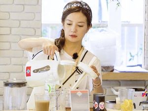 Awet Muda! Vicky Zhao Tetap Cantik di Usia 42, Apalagi Saat Masak