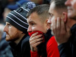 Keunggulan Newcastle 2-0 bertahan sampai turun minum. Bukan waktu yang menyenangkan bagi suporter Setan Merah. (Foto: Phil Noble/Reuters)