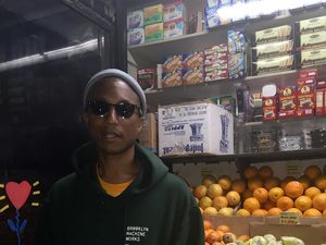 Pharrell Williams Ternyata Jago Buat Pizza hingga Hobi Belanja Buah