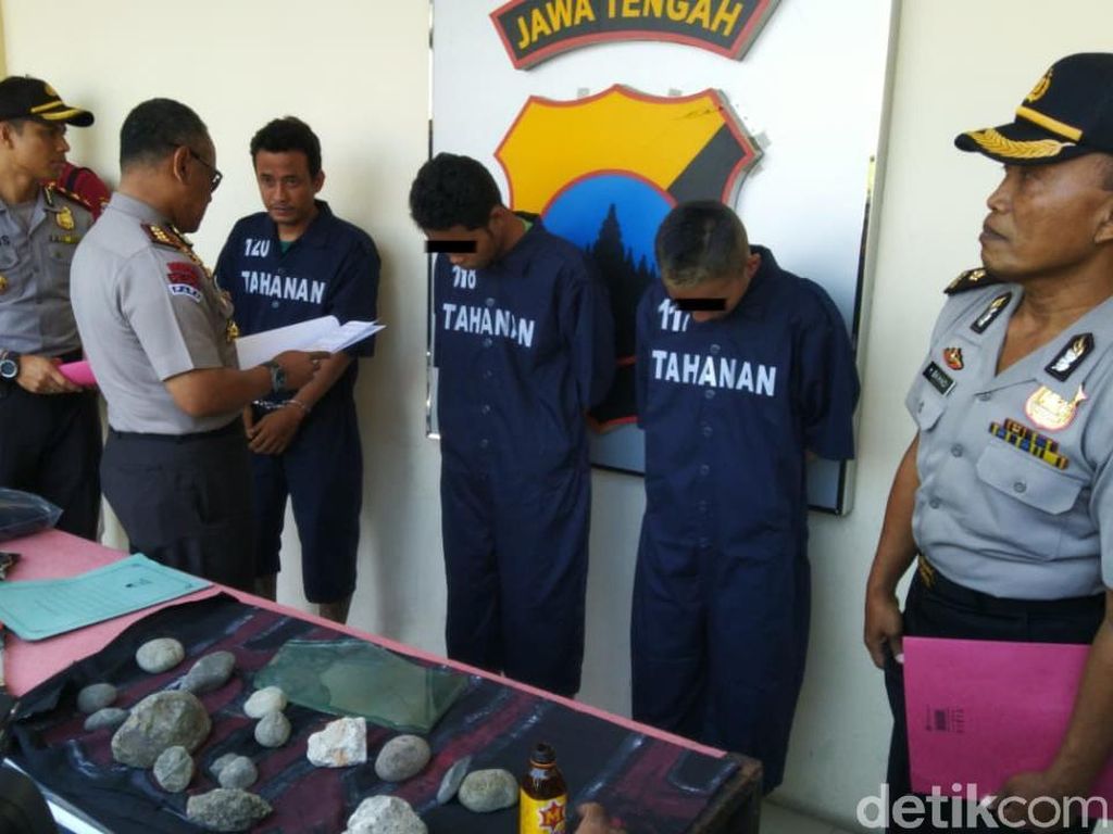 Rusak Mini Market di Semarang, 3 Suporter Persis Diciduk Polisi Rusak Mini Market di Semarang, 3 Suporter Persis Diciduk Polisi