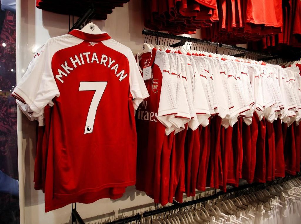Tinggalkan Puma, Arsenal Disokong Adidas Musim Depan Tinggalkan Puma, Arsenal Disokong Adidas Musim Depan