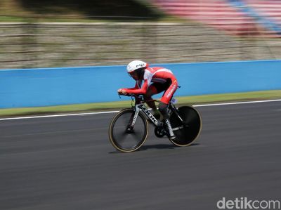 Fadli dan Saori Raih Perak Asian Para Games 2018