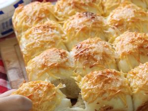 Empuk Lembut Roti Kasur Gurih yang Sedang Tren