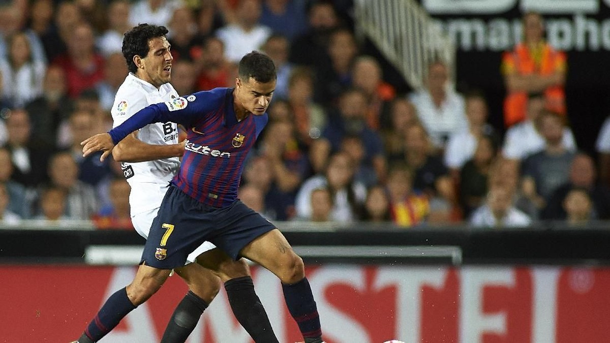 Barcelona gagal menang saat bertamu ke Valencia (Manuel Queimadelos Alonso/Getty Images)