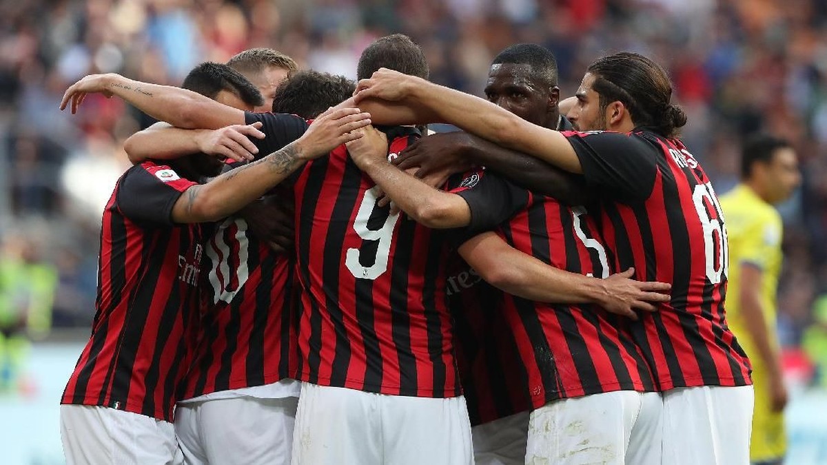 Supercoppa Italia bakal mempertemukan AC Milan dengan Juventus. (Foto: Marco Luzzani/Getty Images)