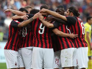 Waktunya Angkat Trofi Lagi, Milan! Waktunya Angkat Trofi Lagi, Milan!