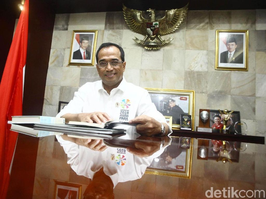 Budi Karya ke Istana, Mau Jadi Menteri Lagi? Budi Karya ke Istana, Mau Jadi Menteri Lagi?