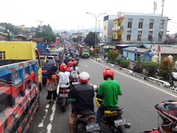 Tolak Pembongkaran, Pemilik Kios Jalan Sudirman Demo DPRD Ambon
