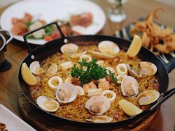 Bosan Makan Nasi Goreng ? Coba Paella Enak di 5 Tempat Ini