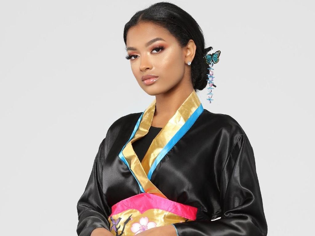 Tampilkan Kostum Geisha untuk Halloween, Brand Fashion asal AS Dikecam Tampilkan Kostum Geisha untuk Halloween, Brand Fashion asal AS Dikecam