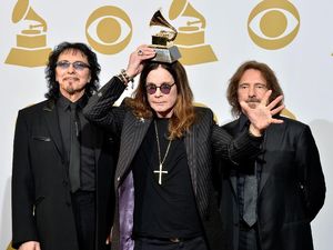 Video Salam Perpisahan Personel Black Sabbath untuk Ozzy Osbourne