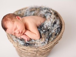 25 Nama Bayi Bermakna Bahagia