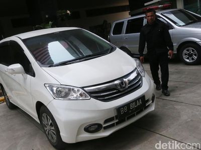 Mobil Ahmad Fathonah Bakal Dilelang