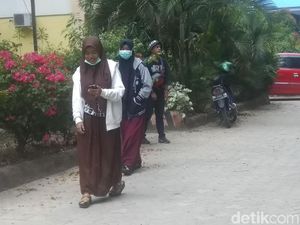 Pelajar di Palu Mulai Bersekolah