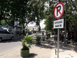 Dishub Tertibkan Parkir Liar di Trotoar Depan RSUD Bekasi