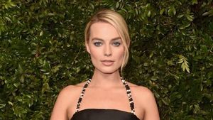 Jadi Barbie di Film Barbie, Ini Penampilan Margot Robbie yang Mirip Boneka