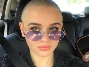 Transformasi Aktris Cantik Joey King yang Percaya Diri Berambut Botak