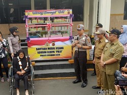 Semringah Warga Sukabumi Terima Warung Semangat Palu
