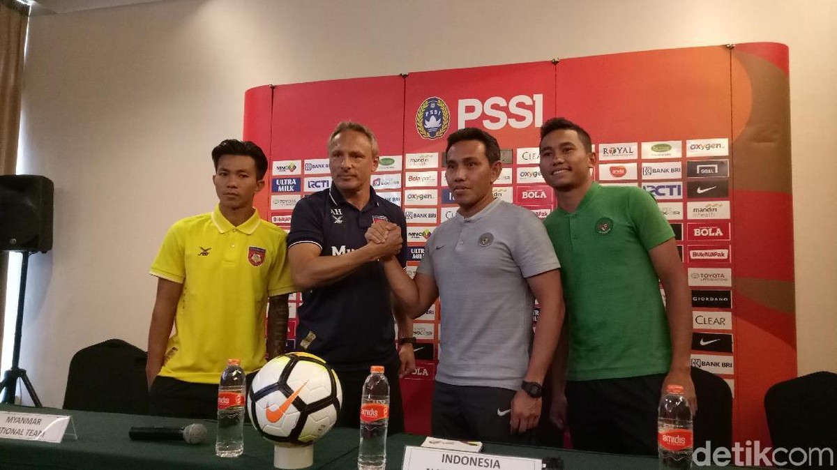 Antoine Hey, pelatih timnas Myanmar (Randy Prasatya/detikSport)