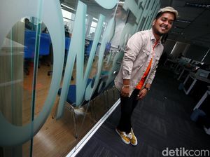 Mengenal Musik Lewat Drum, Ahmad Abdul Kini Mantap Bernyanyi