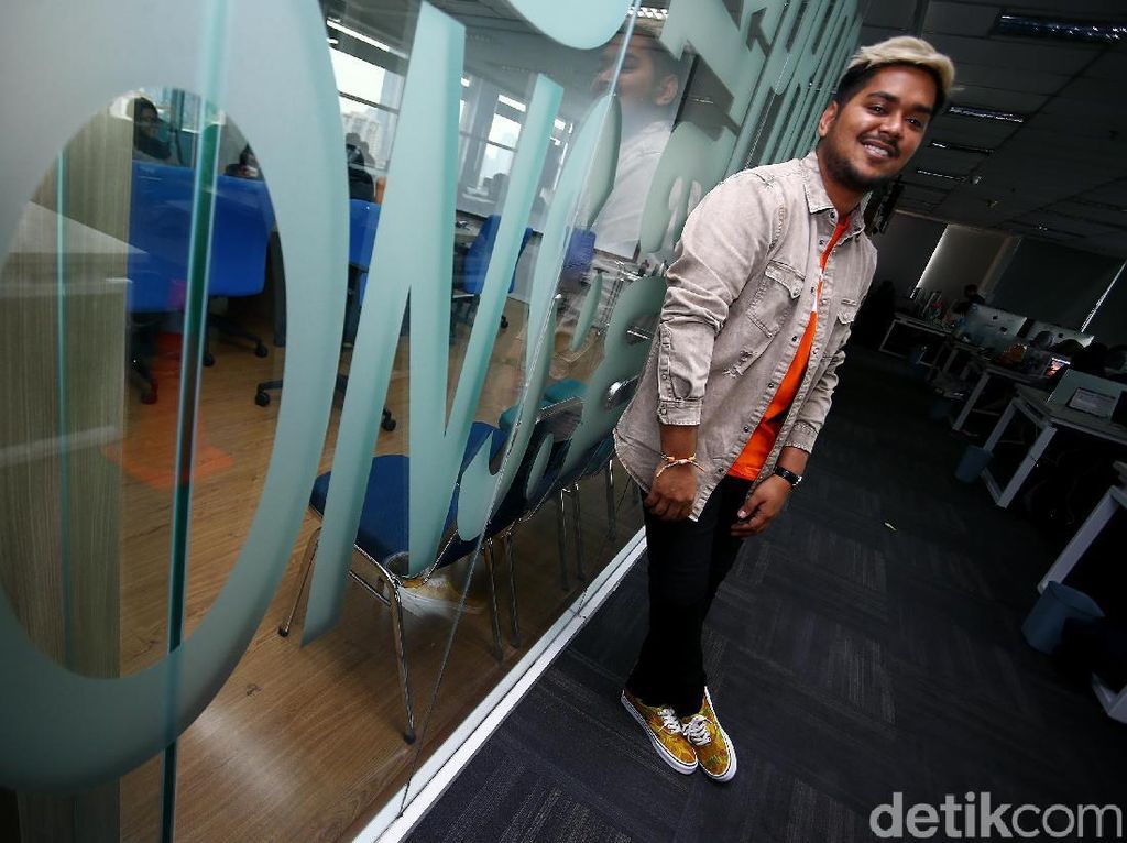Mengenal Musik Lewat Drum, Ahmad Abdul Kini Mantap Bernyanyi Mengenal Musik Lewat Drum, Ahmad Abdul Kini Mantap Bernyanyi