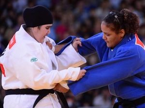 Hijab Dilarang, Pejudo Arab Pakai Ini Supaya Bisa Tampil di Olimpiade Hijab Dilarang, Pejudo Arab Pakai Ini Supaya Bisa Tampil di Olimpiade