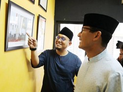 Sandi-Dahnil Vs Kesebelasan Kombatan