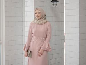 Foto: Inspirasi Baju Kondangan Hijab Ala Si Cantik Mega Iskanti