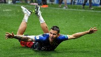 Lucas Hernandez nyaris selalu menjadi pilihan utama di tim inti Prancis yang memenangi Piala Dunia 2018. Pemain Atletico Madrid itu bahkan menyumbang dua gol di sepanjang turnamen, termasuk satu gol di final melawan Kroasia. (Foto: Dan Mullan/Getty Images)