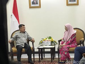 Usai Temui Jokowi, Istri Anwar Ibrahim Temui Wapres JK