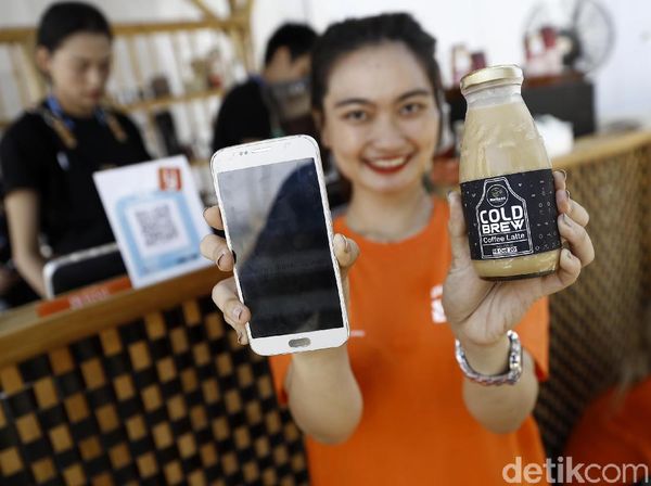 Jajan dan Belanja di Acara IMF-WB Bisa Non Tunai