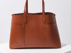 Referensi 5 Tas Kerja yang Cocok Dipakai Wanita Karier Sibuk